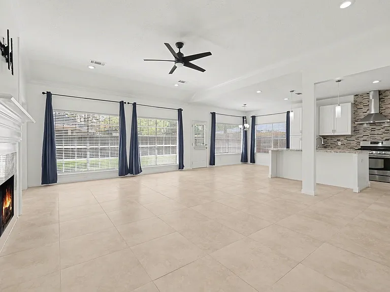 17907 Stoney Glade Ct — Photo 5
