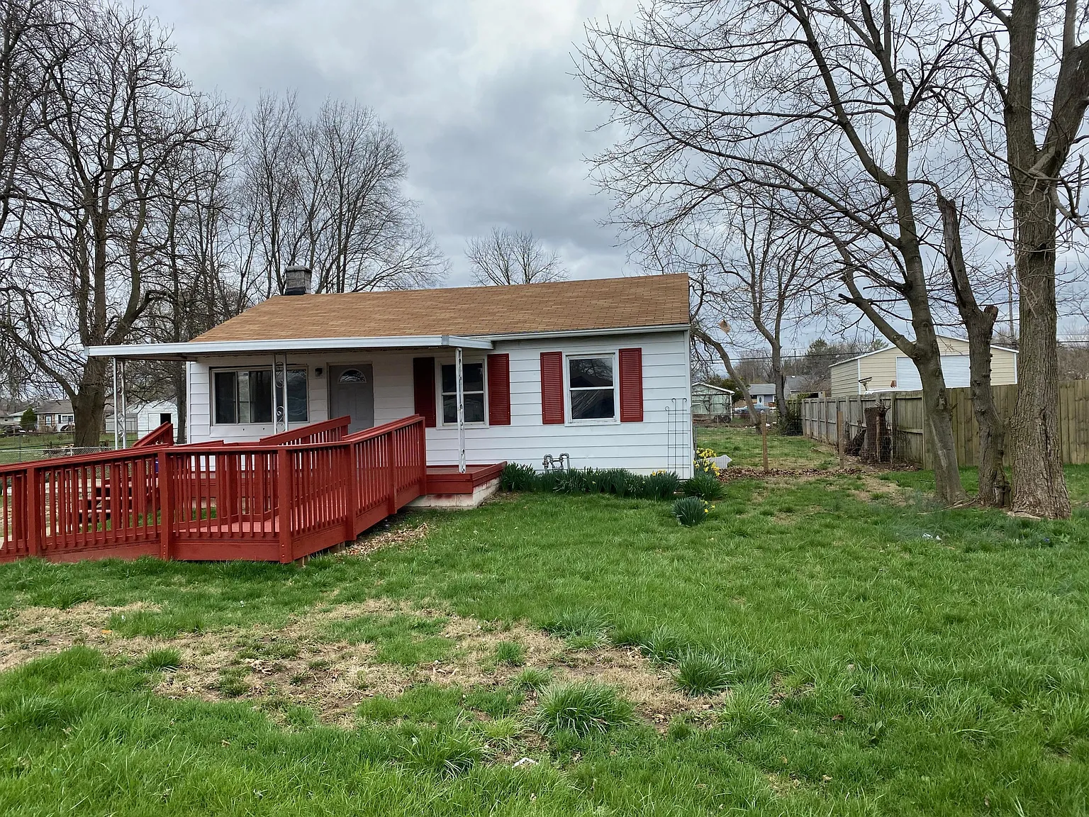 684 Stockbridge Rd photo 1