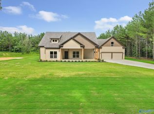 1112 Mountainview Rd NE, Hartselle, AL 35640