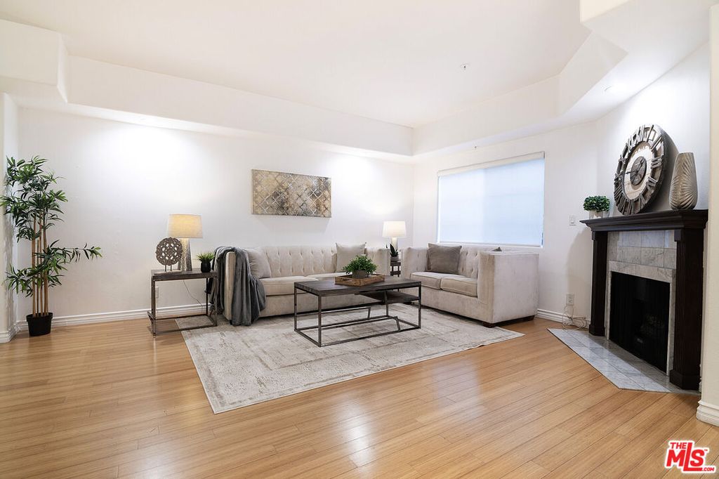 1537 S Wooster St APT 105, Los Angeles, CA - View 5