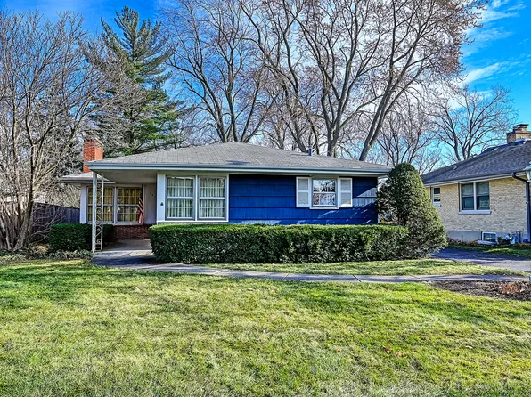 269 Coe Rd, Clarendon Hills, IL 60514