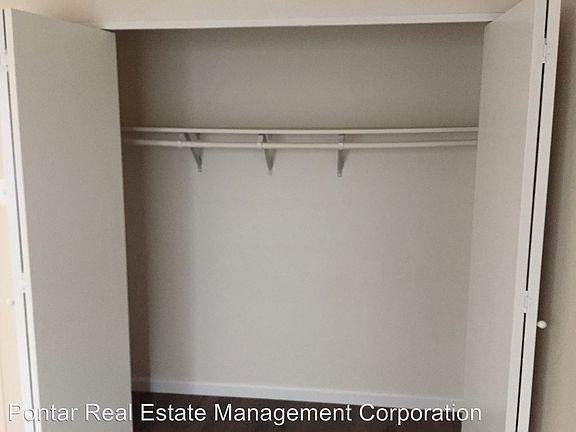 3rd image of 1447 Sacramento St APT 3