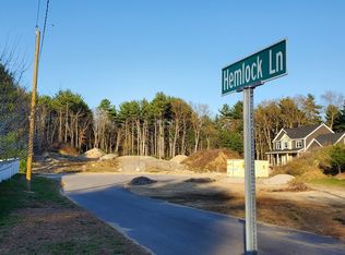 3 Hemlock Ln, Bellingham, MA 02019