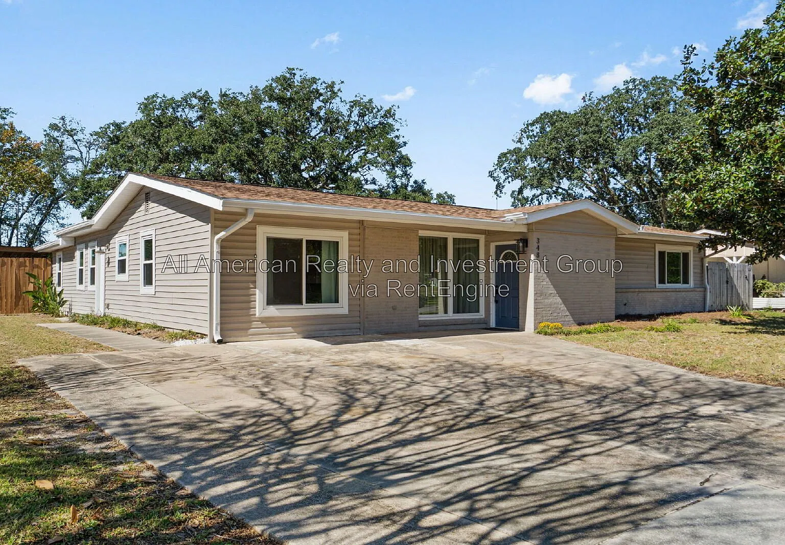 5 bed, 3.5 bath, 2208 sqft, $3,100 — Photo 2