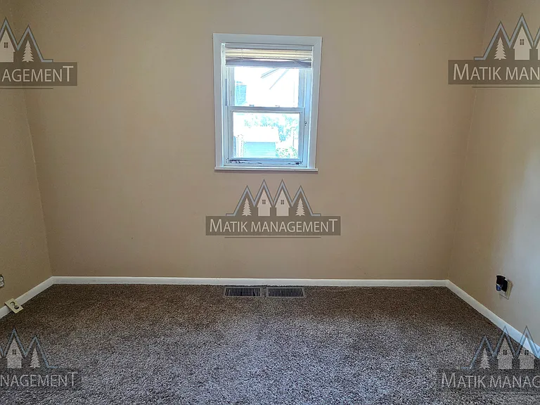 16 9th Ave NE #1 — Photo 40