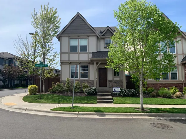 469 SW Mitchum Ter, Beaverton, OR 97006