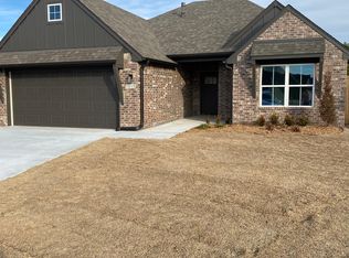 1515 E Boston Ct S, Broken Arrow, OK 74012