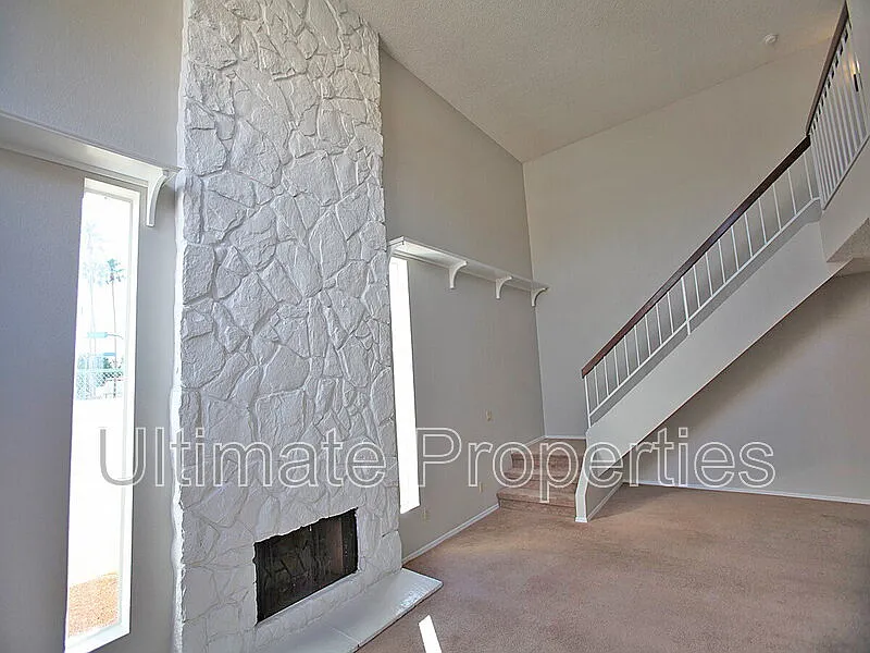 Building Photo - 10853 E Yucca St