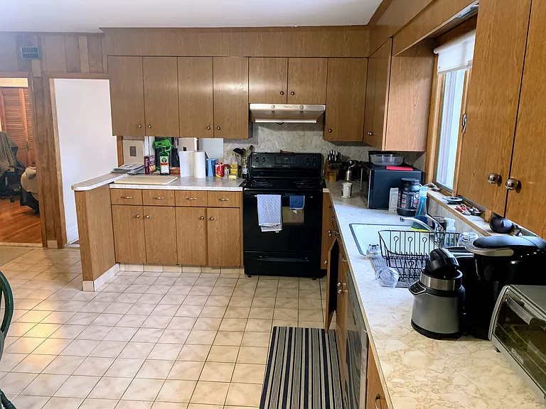 540 Main St #3 — Photo 3