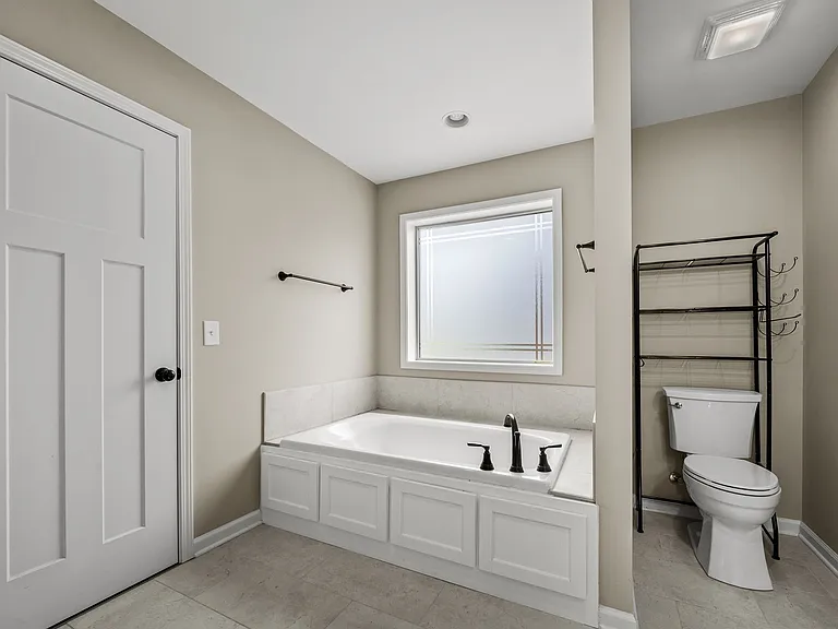 105 Cumberland Ct — Photo 13