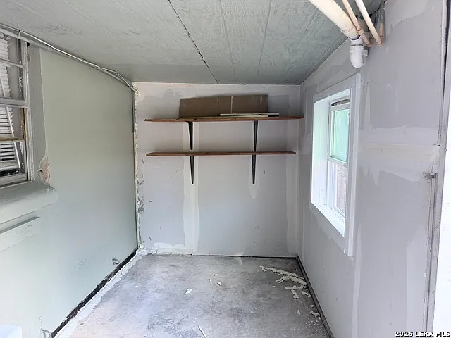 213 Earl St #B — Photo 29