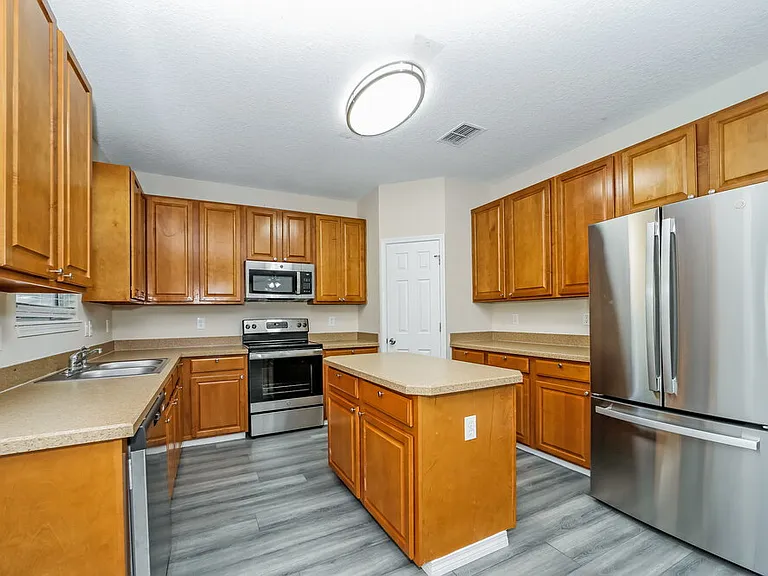731 E Red House Branch Rd — Photo 7