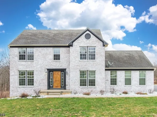 5 Sterling Dr, Wantage Twp., NJ 07461