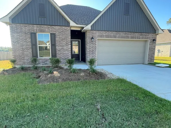 11443 Crystal Lake Dr, Gulfport, MS 39503