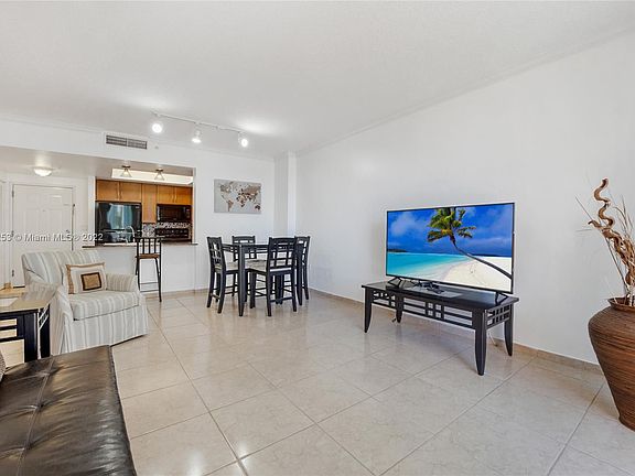 5th image of 2000 N Bayshore Dr APT 706