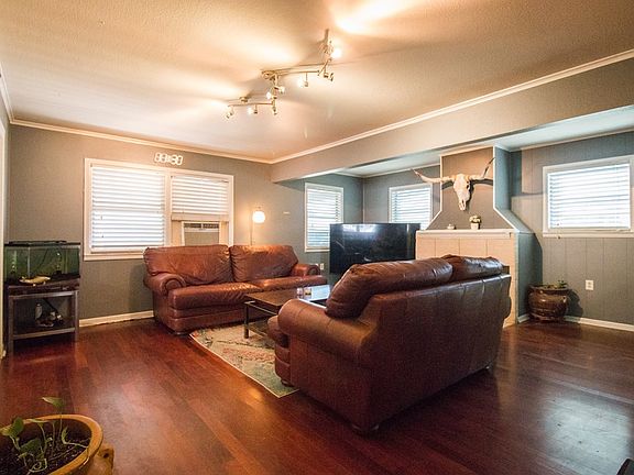 2nd image of 2468 Smu Ave