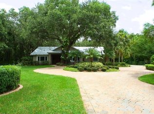 2881 Mira Loda Dr, Sarasota, FL 34240