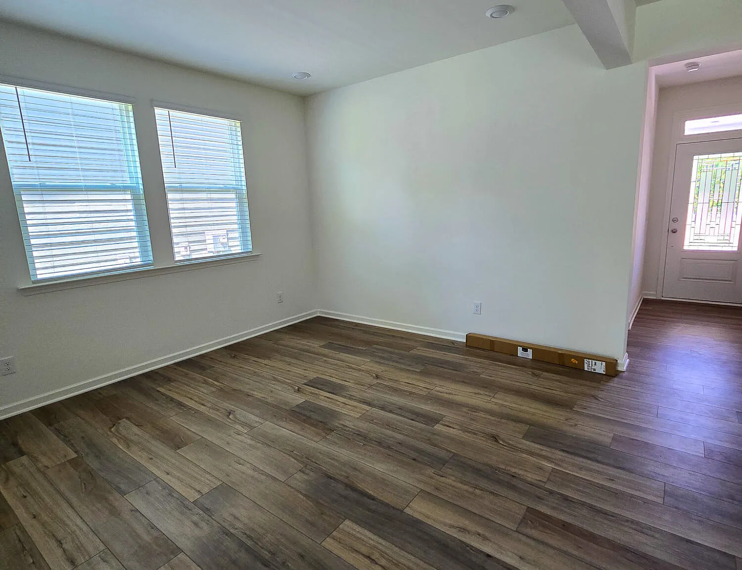 5 bed, 3.0 bath, 2753 sqft, $2,695 — Photo 4