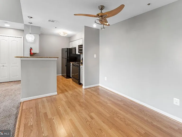 8921 Town Center Cir #5-305 — Photo 11