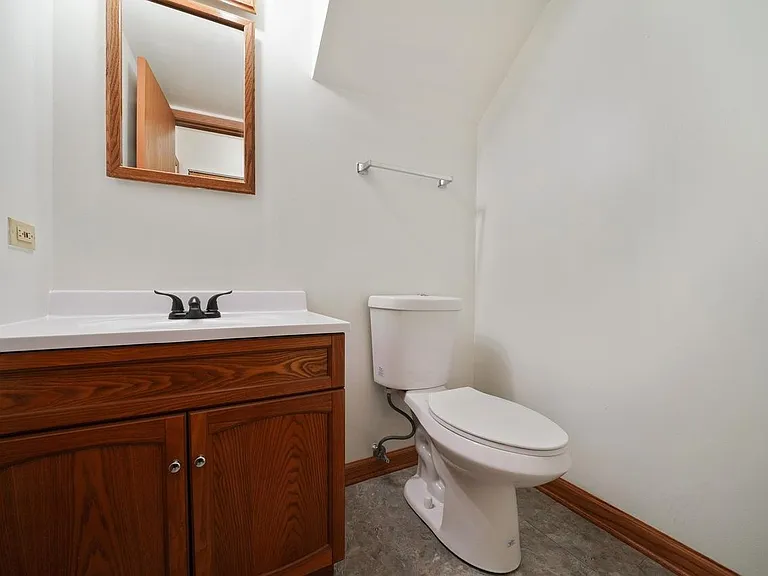 513 East Ave — Photo 6