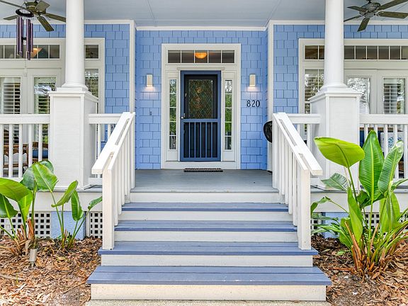 2nd image of 820 Ocean Palm Way