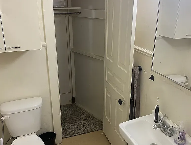 222 E Mason St #2 — Photo 11