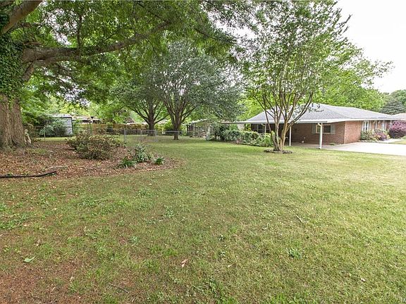 2nd image of 108 Abney Dr