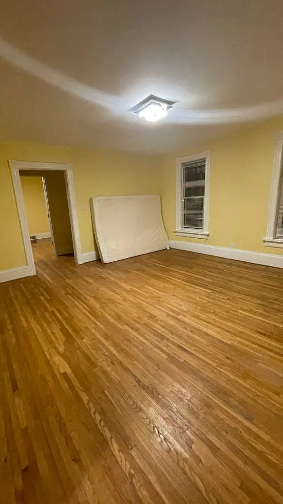 2 bed, 1100 sqft, $1,650 — Photo 4