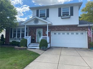 219 Barbados Dr, Cheektowaga, NY 14227
