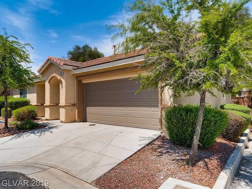 A town home that's not a town home.  No attached neighbors in this one-of-a-kind.  And a two car garage.  What more could you wa