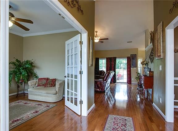 2nd image of 4117 Chancellor Dr
