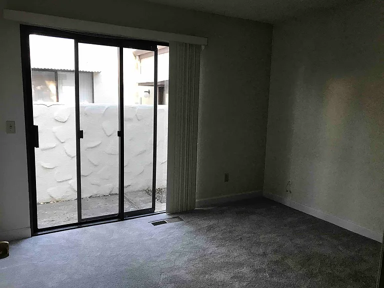 905 Shadyoak Dr — Photo 13