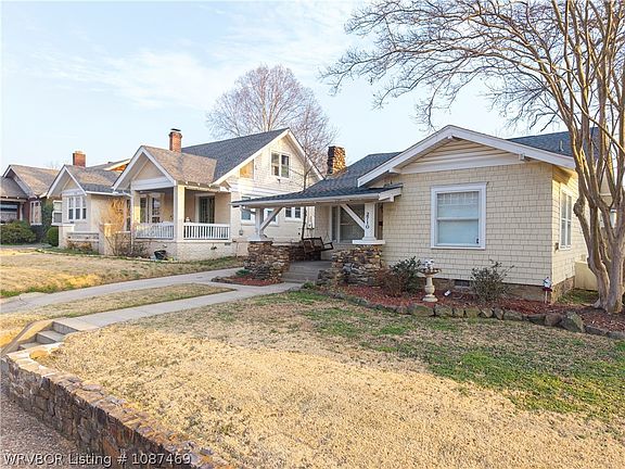 5th image of 2710 Reeder St