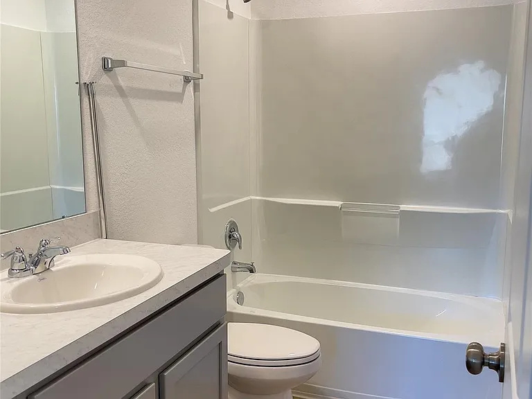 21811 Hickory Springs Ct — Photo 21