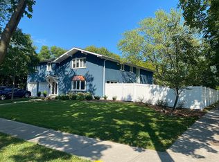 371 Berkeley Ave, Winnetka, IL 60093