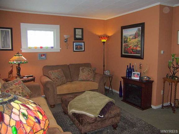 3rd image of 91 Stenzil St