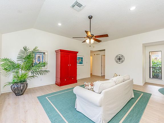 4th image of 3309 Blue Wing Dr