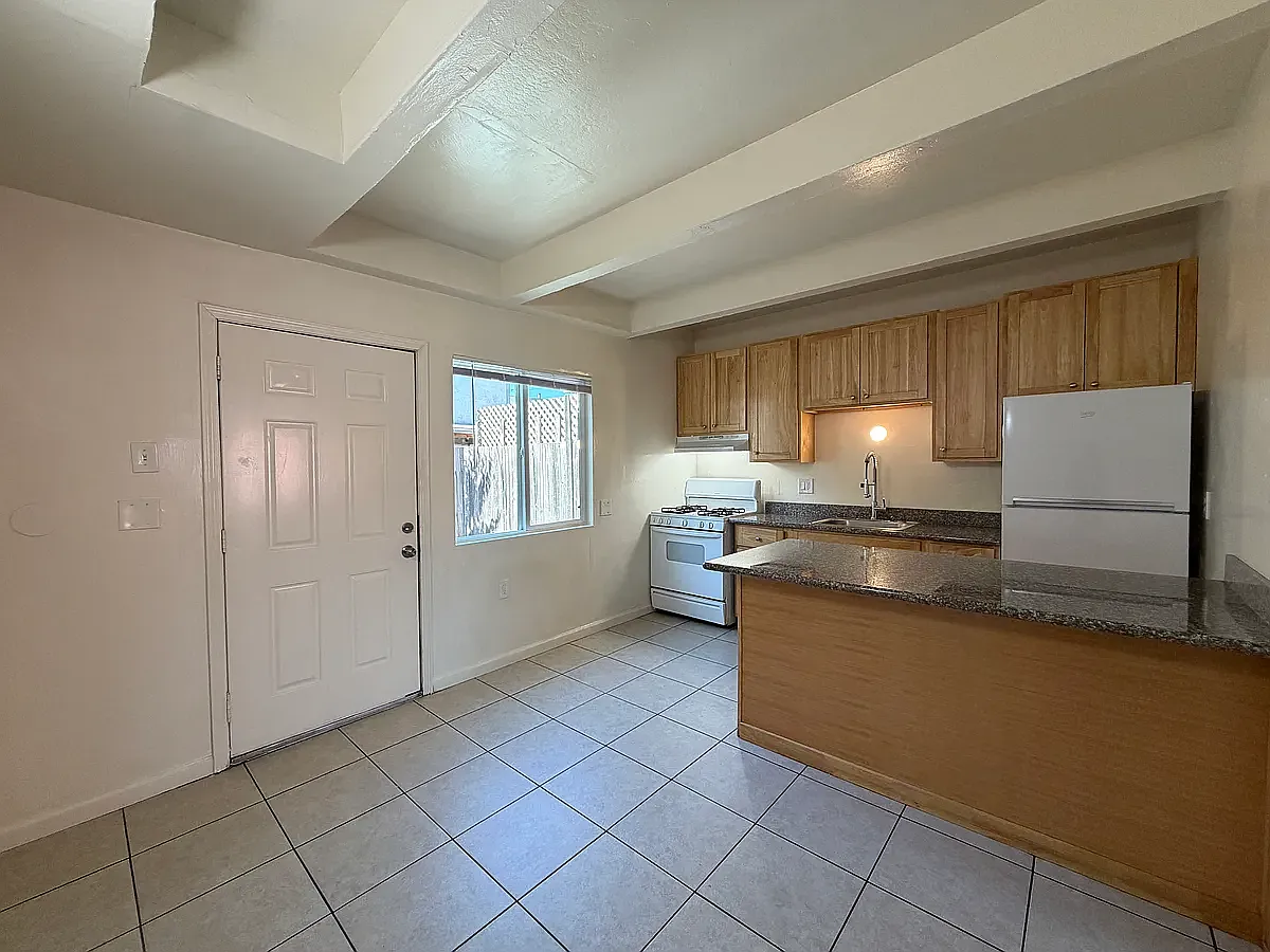 Casa de Luna Townhomes — Photo 3