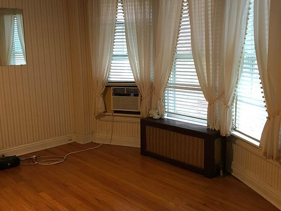4th image of 2168 14th St #1