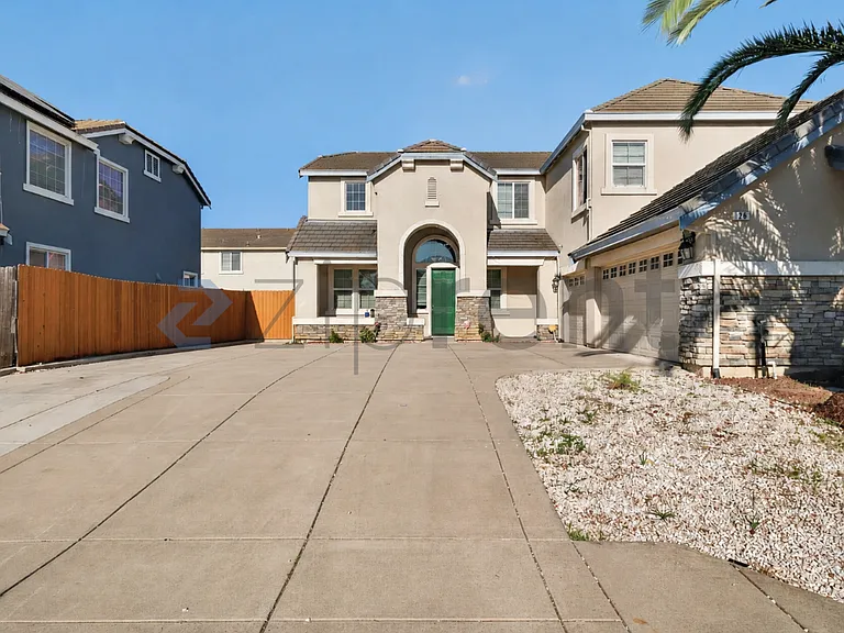 26 Escher Cir — Photo 1