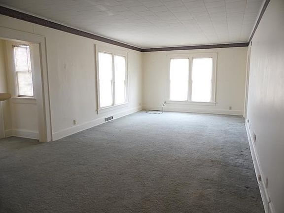 5th image of 228 N 3rd St #N