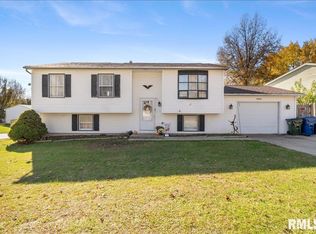 4005 W 14th Street Ct, Davenport, IA 52804