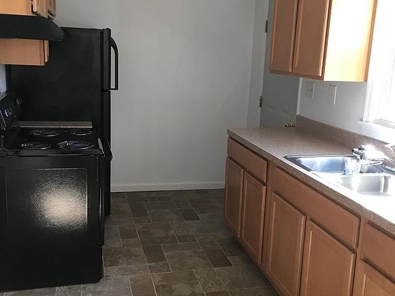 4th image of 11370 Ridge Rd
