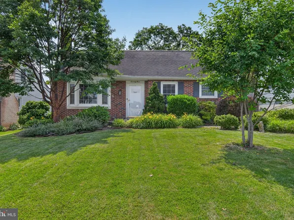 73 N Duke St, Millersville, PA 17551