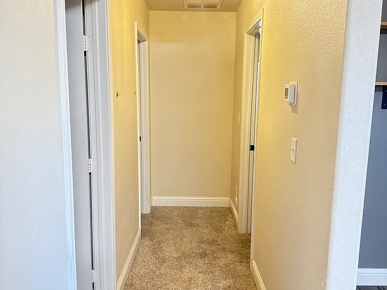 6918 Corral Dr — Photo 12
