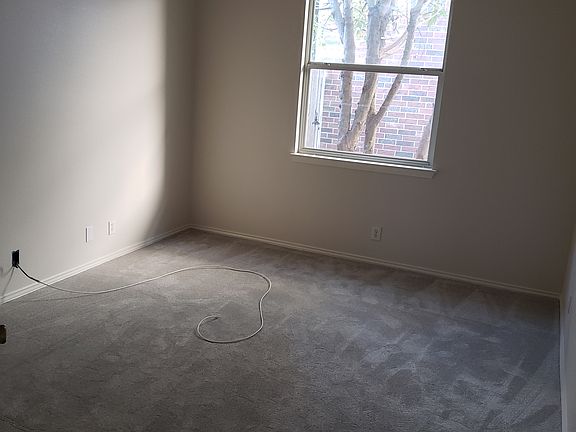 3rd image of 2208 Bent Bow Dr