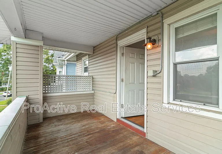 1623 Lafayette Blvd — Photo 7