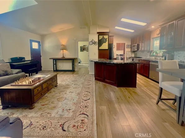 319 Concord Ln, Newport Beach, CA 92660