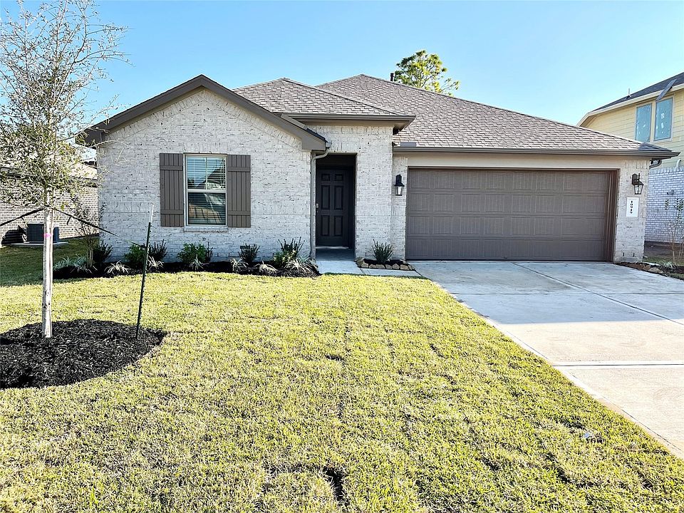 1st image of 10919 33rd Ave N