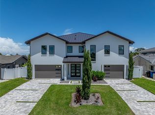 1037 79th St S, Saint Petersburg, FL 33707